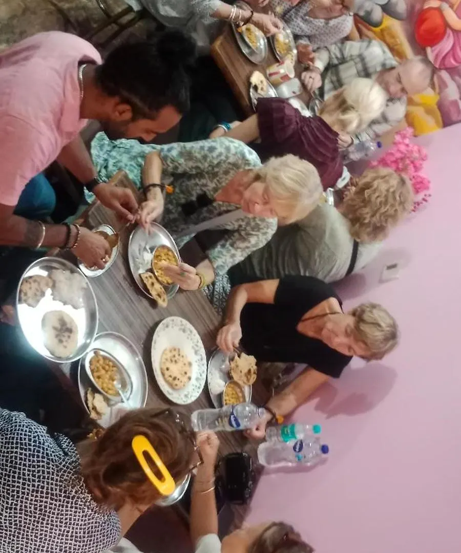Azure Family Paying Guest House Benares 0*,